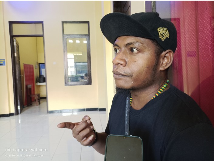 Wakil Sekretaris dari Partai Solidaritas Indonesia (PSI) Kabupaten Teluk Bintuni Darius Nafurbenan