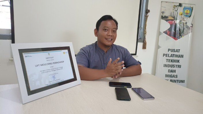 Koordinator Pelatihan P2TIM Teluk Bintuni, Tyas Rangga. 
