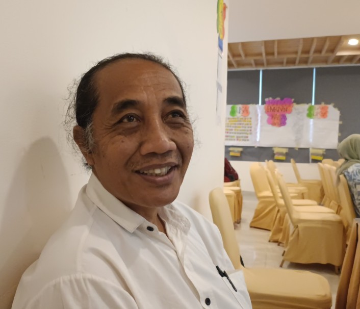 Pemerhati HIV AIDS, Gus Sutakertya pembawa materi dalam Kegiatan Orientasi Community Organizer yang berlangsung di Hotel Vega Kota Sorong sejak 18 September hingga 21 September 2023.