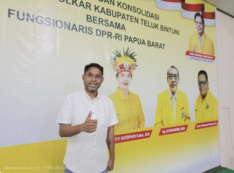 Ketua DPD Partai Golkar Teluk Bintuni, Yohanis Manibuy, SE