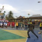 Letkol Arh Patrick Arya Bima, SIP membuka kegiatan Turnamen Volly Ball DANDIM CUP I , Kamis sore (12/10/2023) 