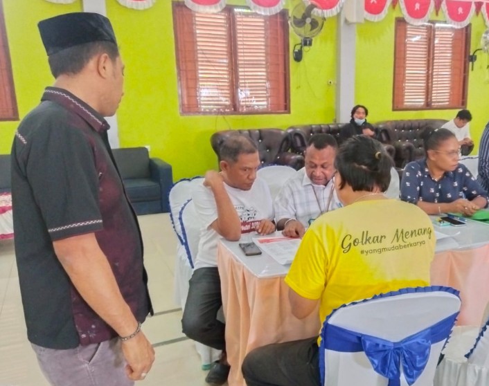 KPU Kabupaten Teluk Bintuni Melakukan Rapat Koordinasi Finalisasi Pengisian dan Verifikasi Data Calon Anggota DPRD Kabupaten Teluk Bintuni untuk Pemilihan Umum 2024, Sabtu (4/11) 
