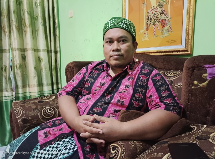 Wagiman, Warga Komplek Nusantara Ucapkan Selamat Kepada Abdul Samad Bauw Karena Dilantik Sebagai Anggota MRPB Periode 2023-2028, Kamis (9/11/2023) 