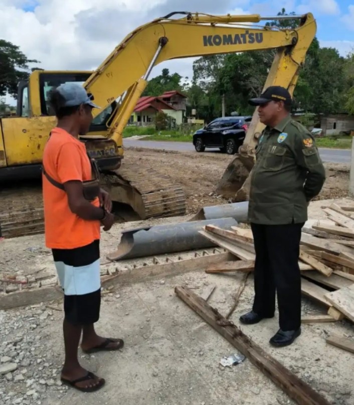 Bupati Teluk Bintuni Tinjau Pembangunan Jembatan Tisay, (20/10/2023) 