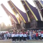 Peserta Tari Dero dari Sektor Bintuni Timur , foto : Haiser Situmorang
