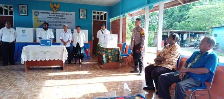 Pemilihan Kepala Kampung Bumi Saniari: Demokrasi Transparan dan Partisipatif, Sarina Horna unggul dari Suharto Sangaji.