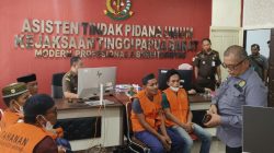 Tim Tabur Kejaksaan Tinggi Papua Barat Berhasil Amankan Buronan DPO dari Kejaksaan Negeri Fakfak