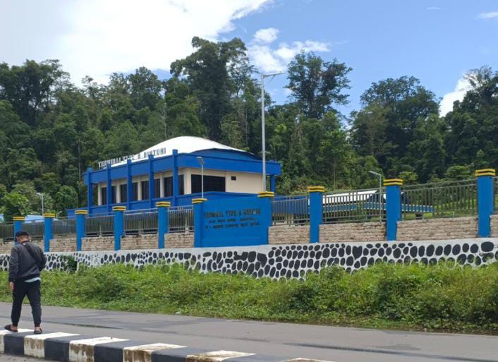Terminal Tipe B Bintuni terletak di Kampung Waraitama, Distrik Manimeri. Foto ini diambil pada hari Rabu, 1 Mei 2024, oleh Mediaprorakyat.com.