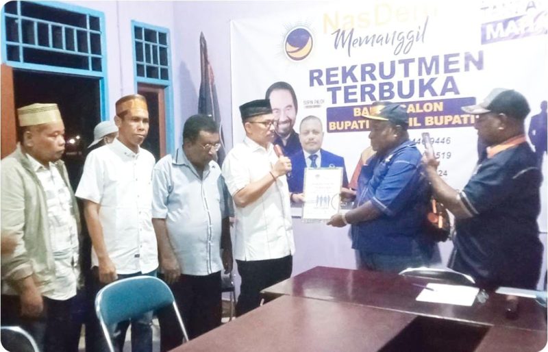 Dr. Alimudin Baedu, bakal calon Wakil Bupati Teluk Bintuni, mengembalikan formulir pencalonan Wakil Bupati ke Partai NasDem Teluk Bintuni pada 7 Mei, tepat pada batas akhir pengumpulan. Ketua Tim Penjaringan, Abdul Rasyid Fimbay, menyatakan bahwa formulir tersebut telah lengkap.