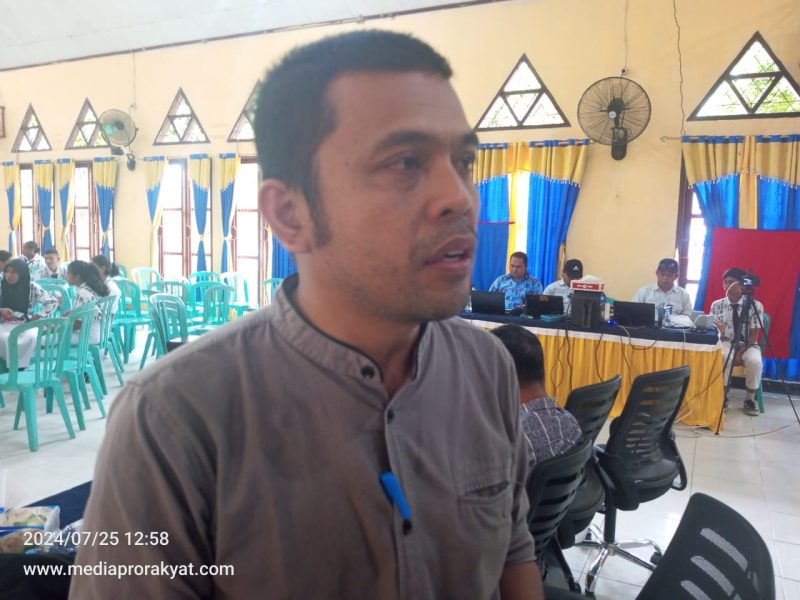 Darman, Devisi Teknis Penyelenggara KPU Kabupaten Manokwari, saat bertemu dengan wartawan di SMUN 2 Manokwari.Kamis (25/7/24)