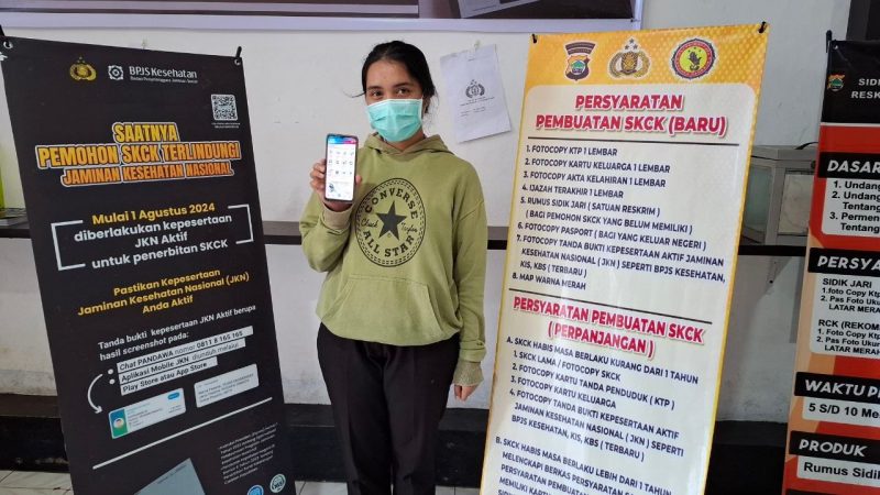 Three Manurung,Sedang mengurus SKCK di Polresta Manokwari
