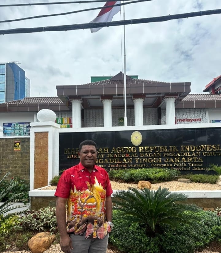 Foto : Yohanes Akwan, S.H., M.A.P.
Direktur Eksekutif YLBH Sisar Matiti