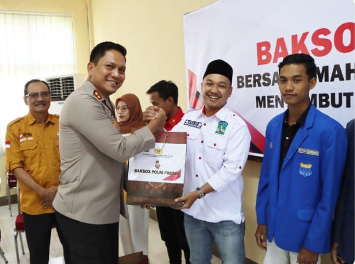 Kapolres Sumbawa Pimpin Kegiatan Baksos Polri Presisi Bersama Mahasiswa, Aliansi BEM, dan OKP  Keterangan foto:
Foto dokumen Korwil NTB.  Junaidi Messa
