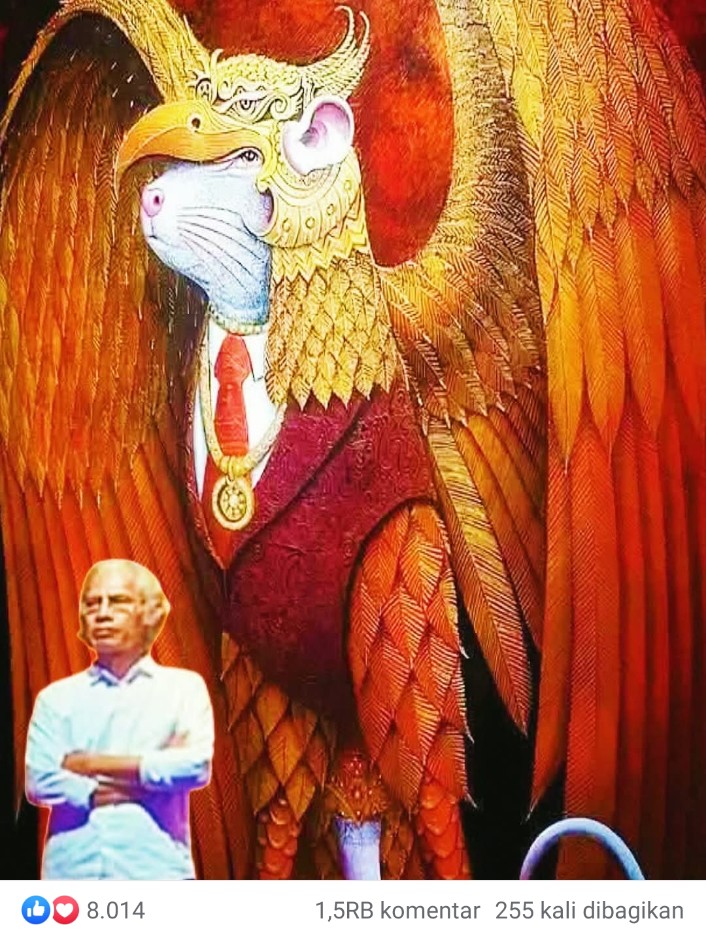 Pelukis Rochyat dari Banjarmasin, Kalimantan Selatan, berpose dengan karyanya yang kontroversial, Tikus dalam Garuda. Foto yang diunggah di media sosial itu segera menarik perhatian warganet, memicu gelombang like dan komentar dari para penggiat seni serta pemerhati sosial.