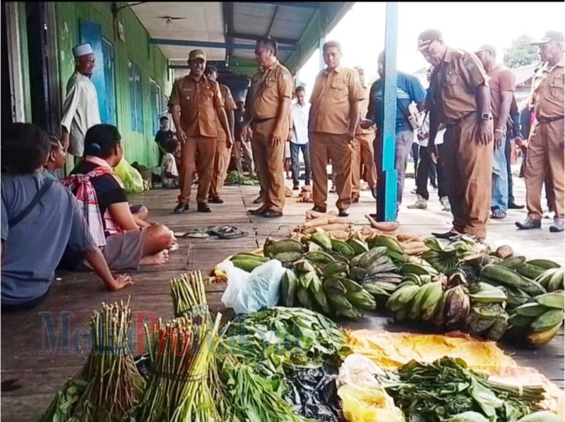 Bupati Teluk Bintuni Tinjau Harga Sembako di Distrik Babo, Upayakan Stabilisasi Harga