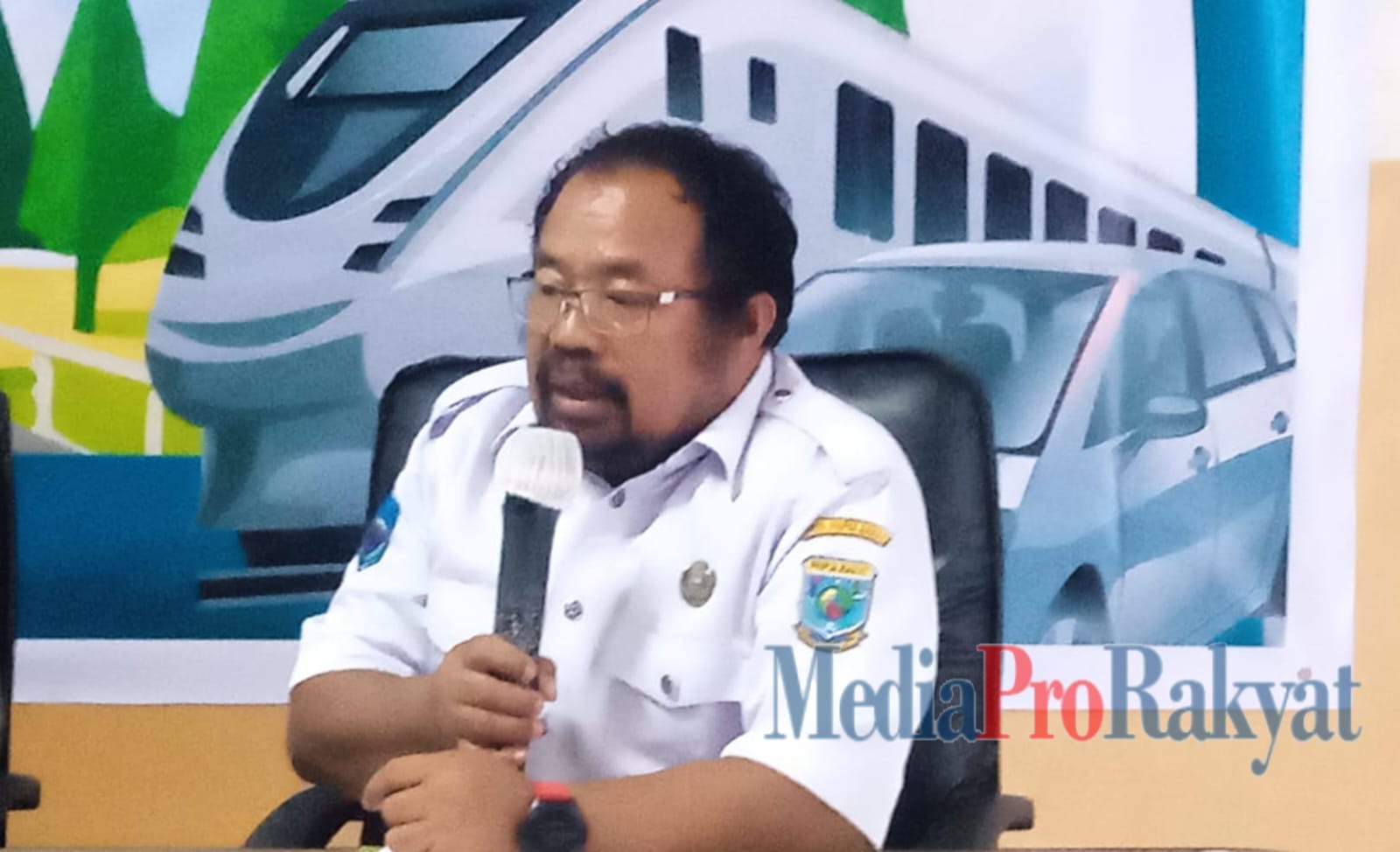 PLT. Kepala Dinas Kesehatan Manokwari, Michael Osok memastikan 15 Puskesmas di Manokwari tetap dibuka dan memberikan pelayanan Kesehatan terhadap warga di hari Libur Idul Fitri,Rabu(19/3/25)