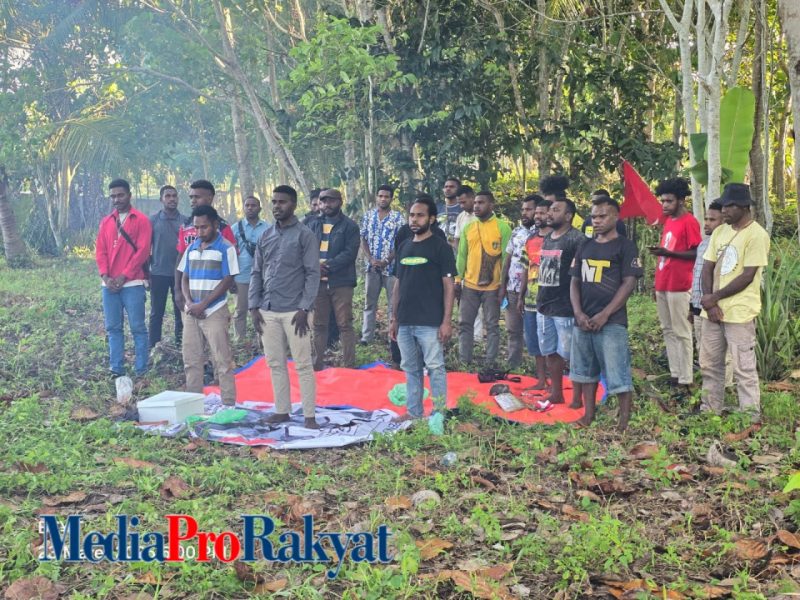 Dokumentasi perayaan Dies Natalis ke-71 GMNI:  Acara ini dihadiri oleh Ketua GMNI Cabang Manokwari, yang memberikan sambutan, serta Anggota DPD RI, Lamek Dowansiba, yang juga merupakan mantan Ketua GMNI Cabang. Dalam kesempatan ini, Lamek Dowansiba mengucapkan selamat atas Dies Natalis ke-71 GMNI Cabang Manokwari. Ia berharap GMNI terus bertahan, semakin maju, dan tetap berperan aktif dalam mengawal agenda nasional maupun daerah.  Acara ditutup dengan sesi foto bersama sebagai bentuk kebersamaan dan semangat perjuangan.  