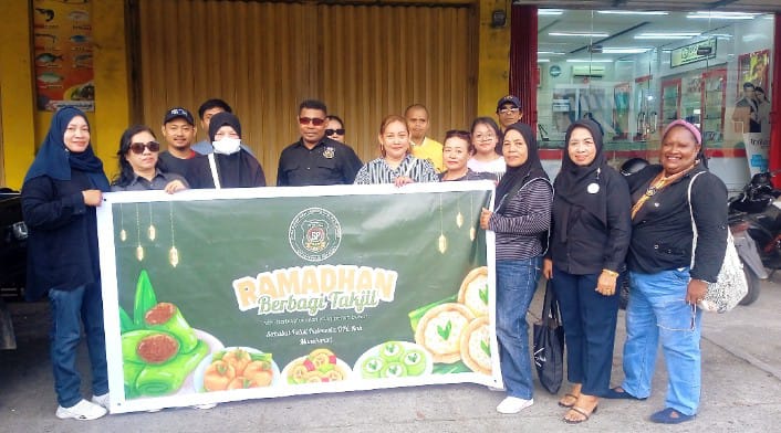 Foto bersama Ketua dan Pengurus DPC Sahabat Polisi Indonesia Kabupaten Manokwari, Sabtu (29/3/2025).  