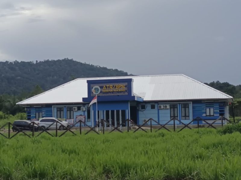 Kantor Agraria dan Tata Ruang/Badan Pertanahan Nasional (ATR/BPN) Kabupaten Teluk Bintuni.