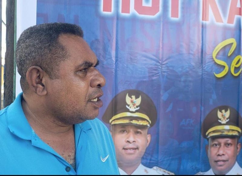 Ketua AFK Teluk Bintuni, Ronald Isir, saat wawancarai pada Sabtu (31/05/2025) 
