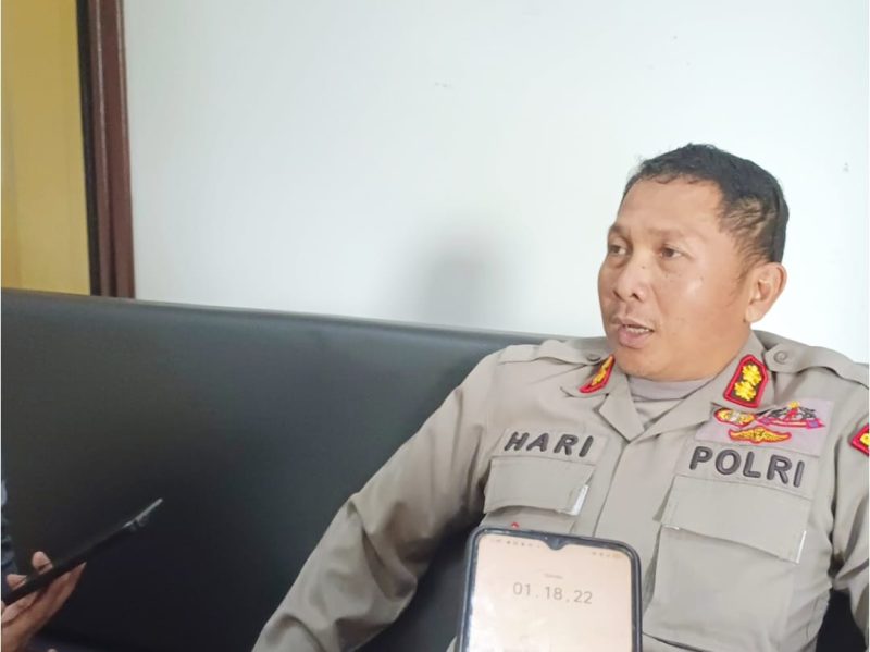 AKBP Hari Susanto saat memberikan keterangan kepada wartawan dalam sesi wawancara, Senin (16/6/2025).