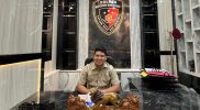 Keterangan Gambar: Kasat Reskrim, AKP Boby Rahman, S.Tr.K., S.I.K., di ruang kerjanya, Selasa (17 Juni 2025).