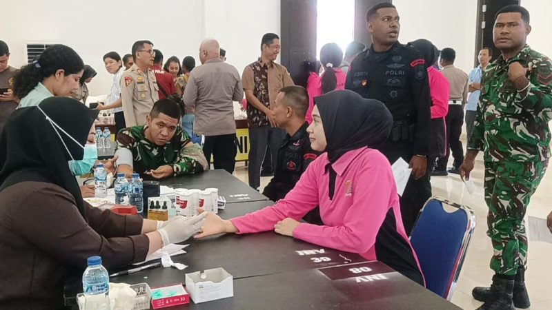 Sambut HUT Bhayangkara ke-79, Polres Teluk Bintuni Gelar Donor Darah untuk Kemanusiaan