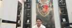Foto AKP Boby Rahman, S.Tr.K., S.I.K., setelah memberikan keterangan kepada wartawan di ruang kerjanya pada Senin (30/6/2025).