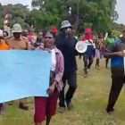 Keterangan Gambar: Massa aksi digelar di halaman Kantor Distrik Ayamaru Utara, Kabupaten Maybrat, Provinsi Papua Barat Daya.

