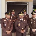 Keterangan Gambar:
Kepala Kejaksaan Negeri Teluk Bintuni, Jusak Elkana Ayomi, S.H., M.H., memberikan keterangan kepada wartawan, Selasa (2/9/2025)