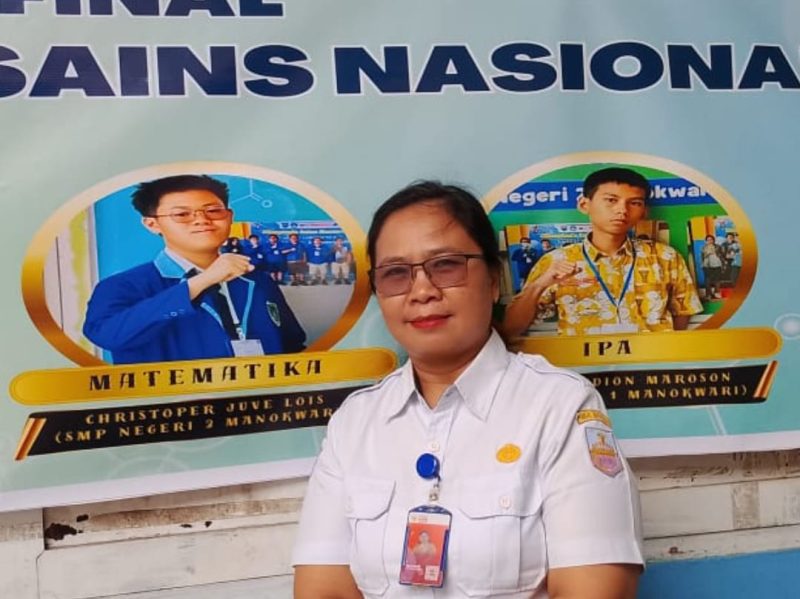 Gambar: Kepala Bidang SMP Dinas Pendidikan Manokwari, Parjiyanti, M.Pd.