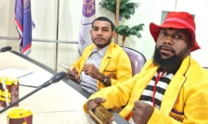 Keterangan gambar: Juru Bicara Badan Eksekutif Mahasiswa (BEM) Universitas Papua (UNIPA), Theofilus Richard Yogi, bersama Ketua BEM UNIPA, Yonison Rumaikewo.