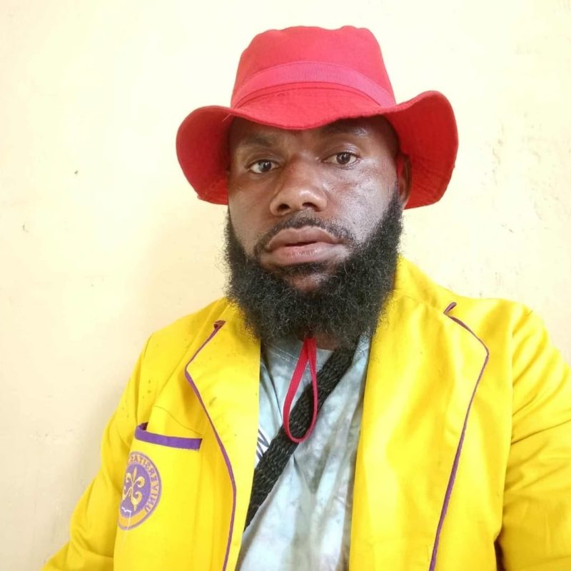 Caption : aktivitas mahasiswa asal panitia Theofilus Richard Yogi ( Foto : JS/MPR) 