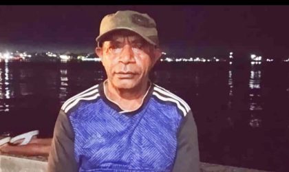 Gambar: Ketua RT 02/RW 15, Jl. Trikora Rendani, Jhon Ahoren, saat memberikan keterangan kepada wartawan Mediaprorakyat.com.