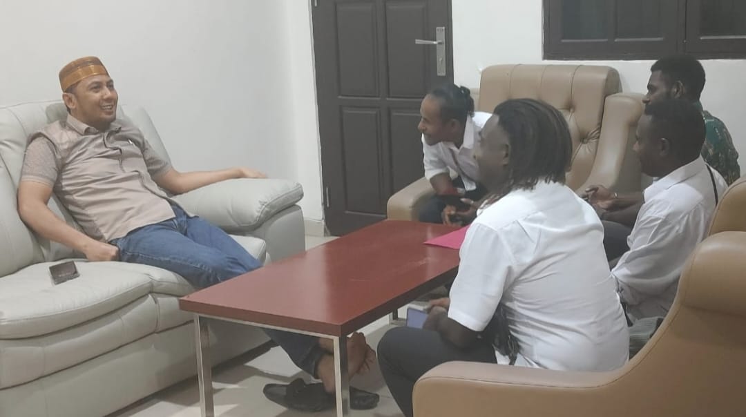 Mahasiswa Unimutu Sampaikan Aspirasi Pembangunan Kampus kepada Wakil Ketua II DPRK Teluk Bintuni