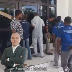 Kamar Adat Pengusaha Papua Segel Kantor Dinas PU Wondama, Protes Dana Bagi Hasil yang Tak Kunjung Cair