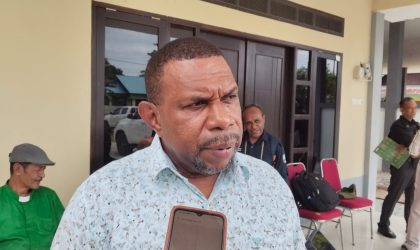 Kepala Dinas Pertanian Kabupaten Teluk Bintuni adalah Abraham A. Inanosa, SP., MP